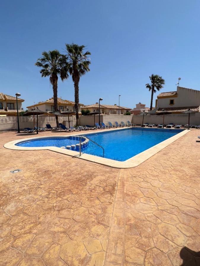 Apartmán Bonito Adosado Con Piscina A 200 M De La Playa El Mojon  Exteriér fotografie